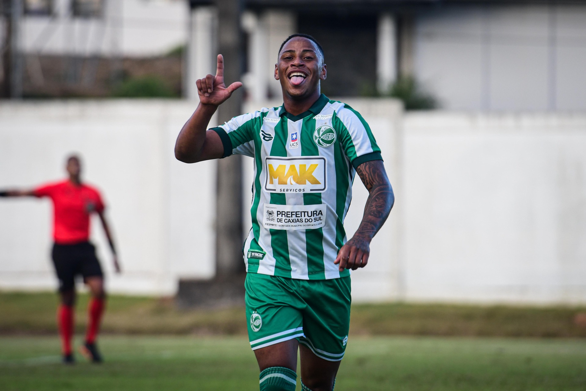 Com um jogador a menos, Juventude vence o Santos e sobe na tabela do Brasileirão sub-20