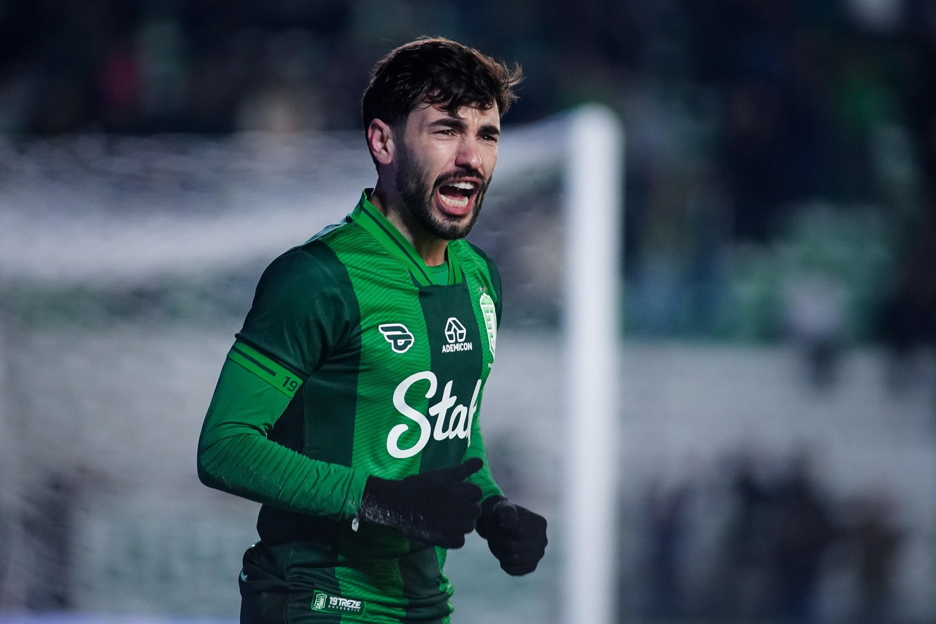 No retorno de Carpini, Juventude é valente e vence o Corinthians no Jaconi