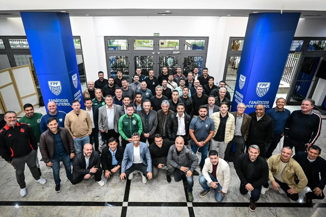 Juventude participa de reunião dos Clubes Formadores na FPF