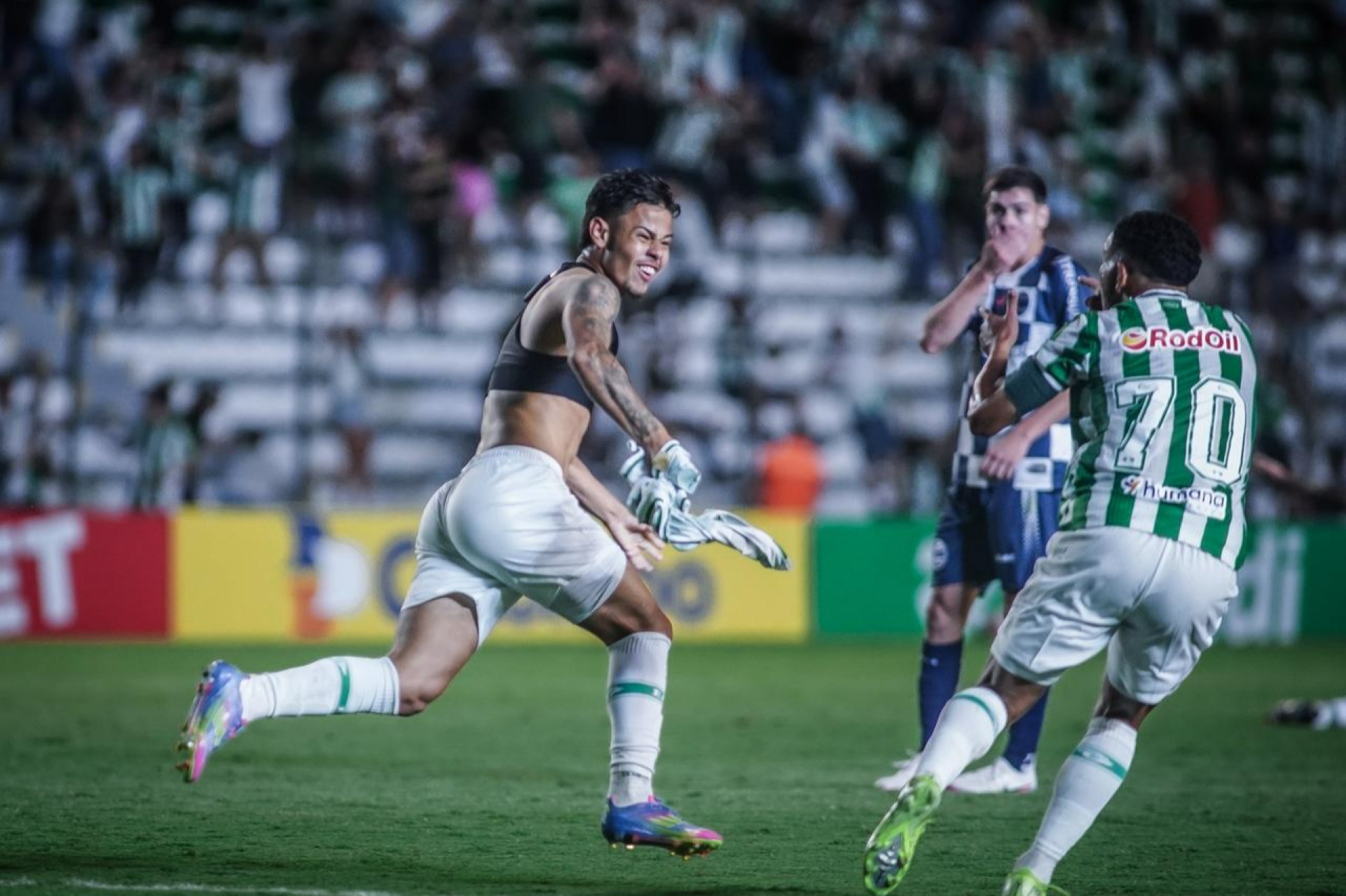 Virada épica no Jaconi e classificação para a semifinal do Gauchão