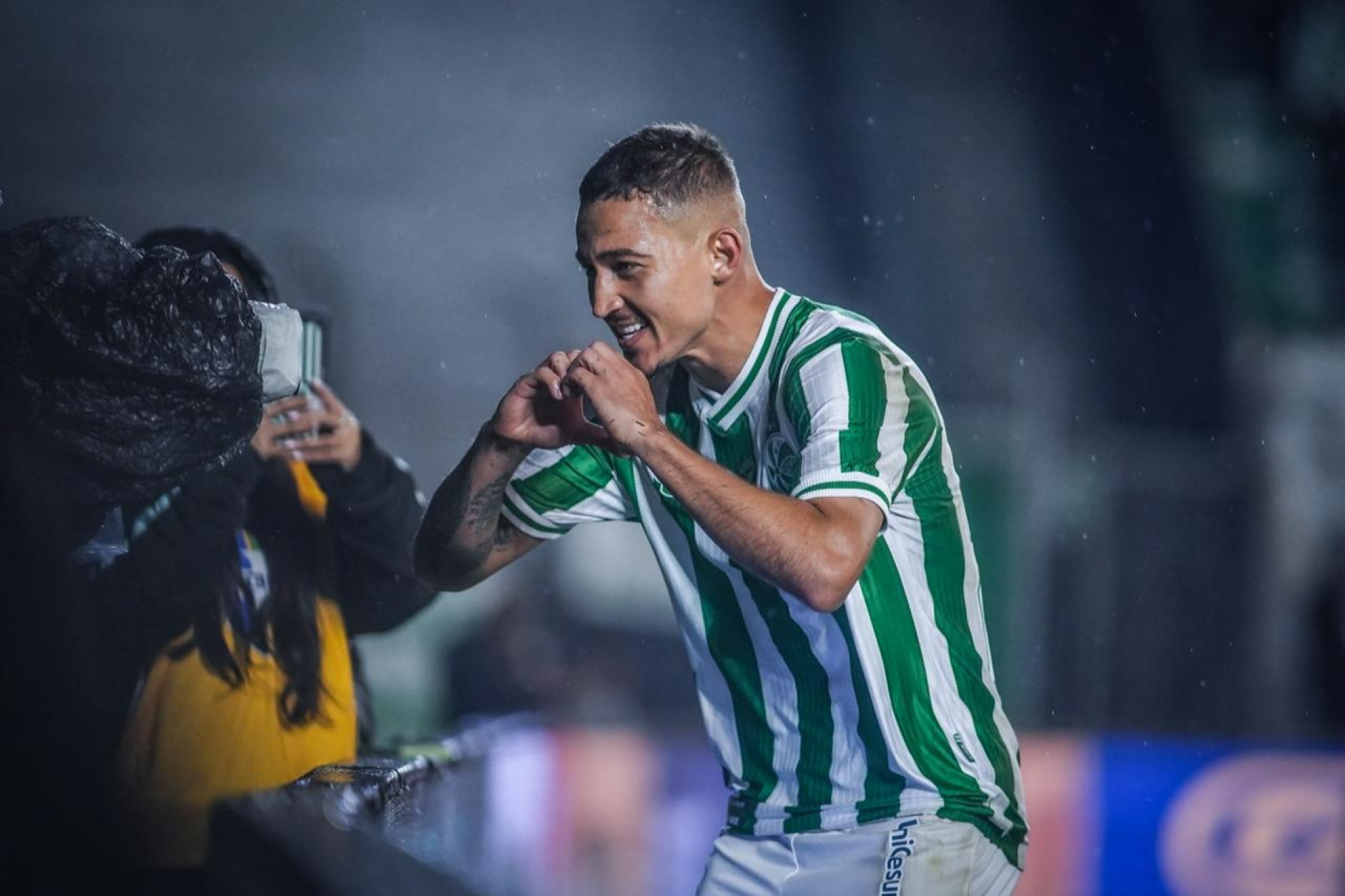 Goleada no Jaconi! Juventude vence o América-MG e sobe na tabela da Série B 