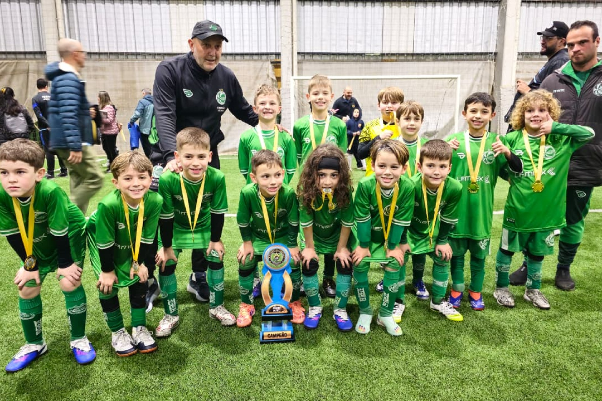 Confira os resultados dos jogos da Escola de Futebol no último fim de semana 