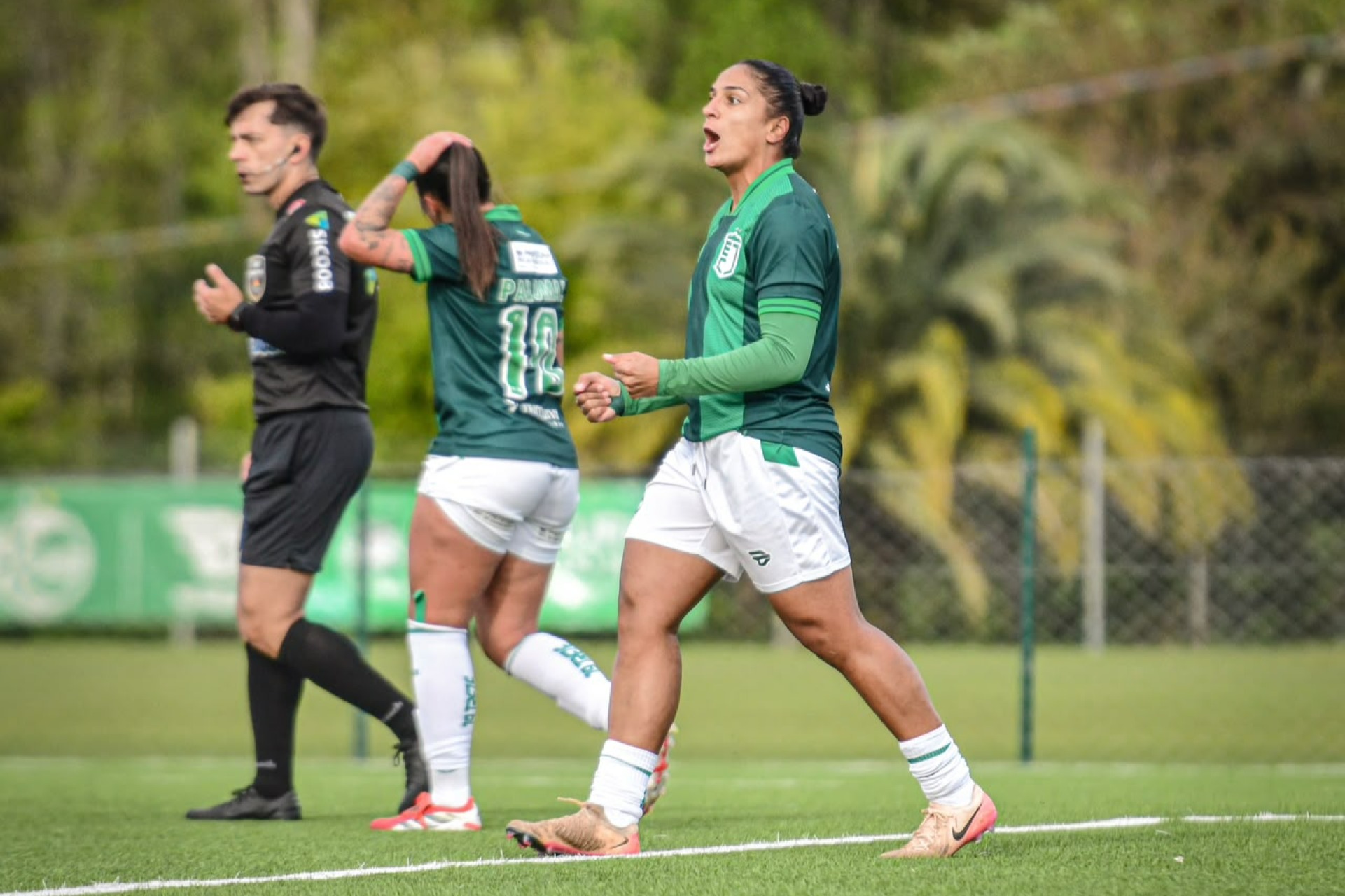 Vitória e vaga garantida! Gurias do Ju goleiam o Brasil pelo Estadual