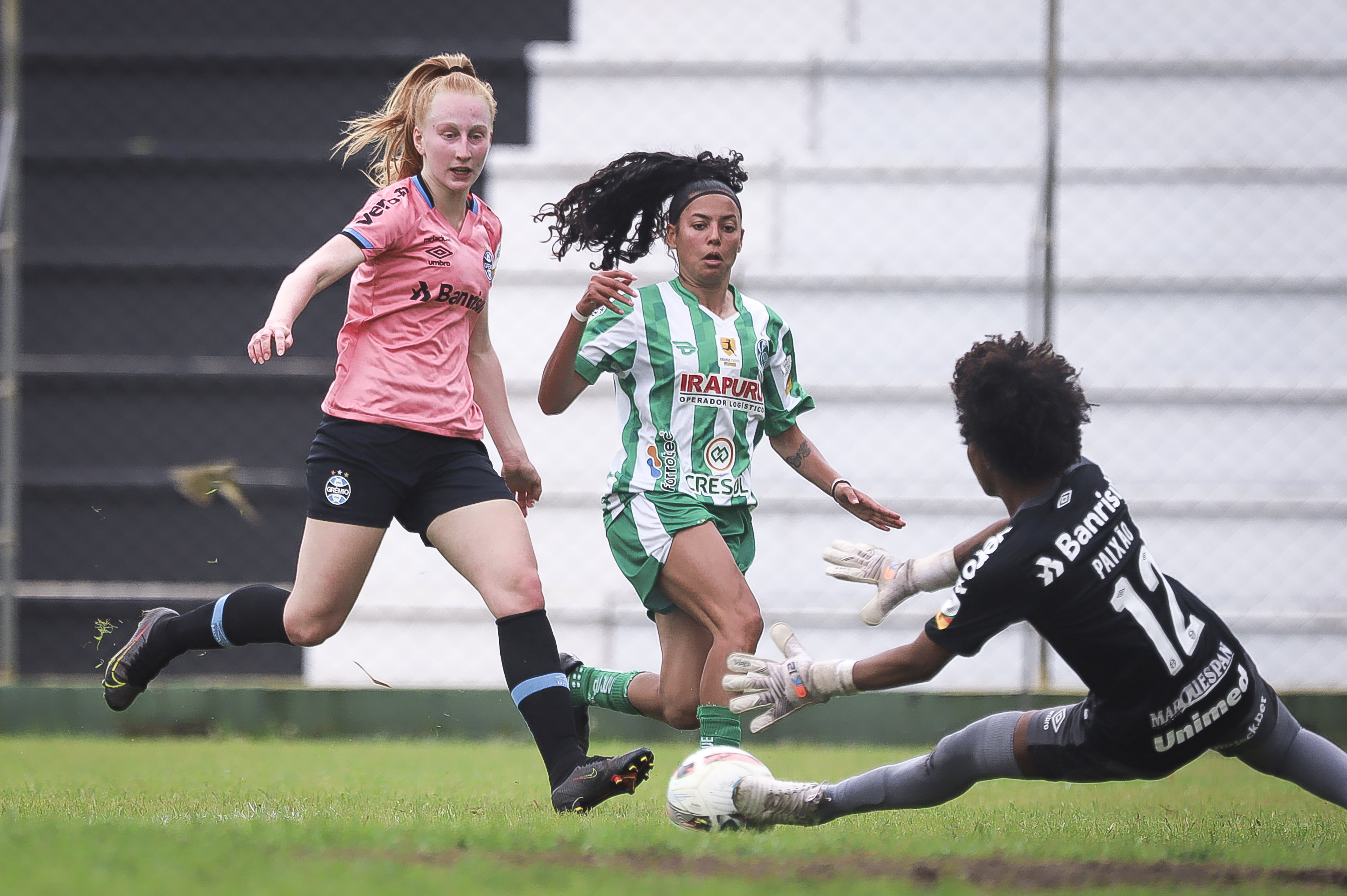 Esmeraldas vão enfrentar o Internacional na semi do Gauchão