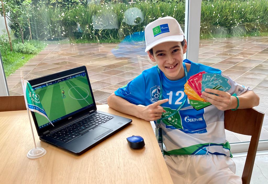 Atleta da Escola de Futebol representa o Juventude e o Brasil no evento F4F