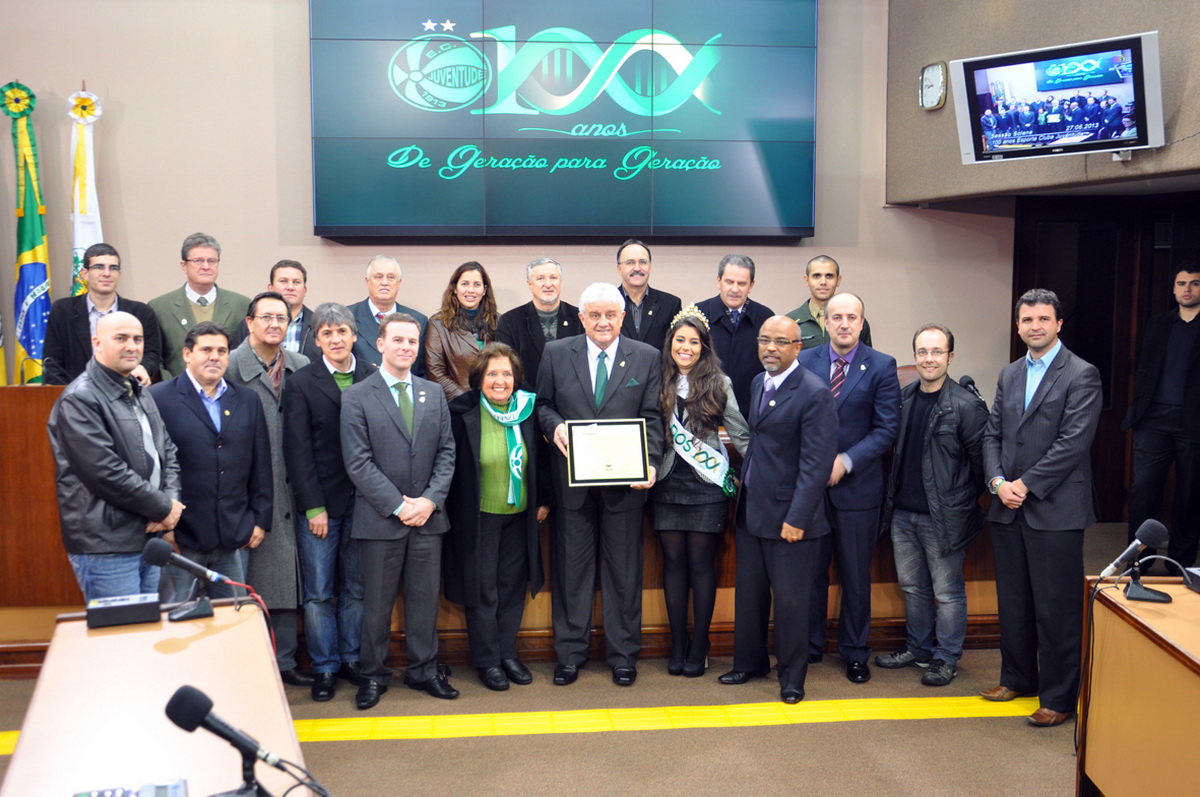 Câmara de Vereadores presta homenagem ao Juventude