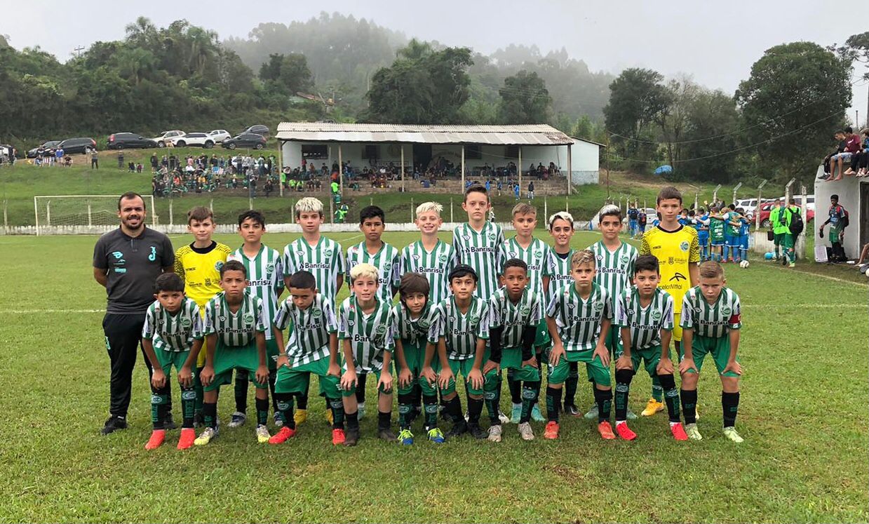 Escola do Ju conquista dois títulos em Nova Brescia