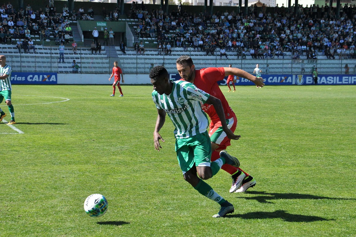 Ju empata com o Boa Esporte, no Jaconi