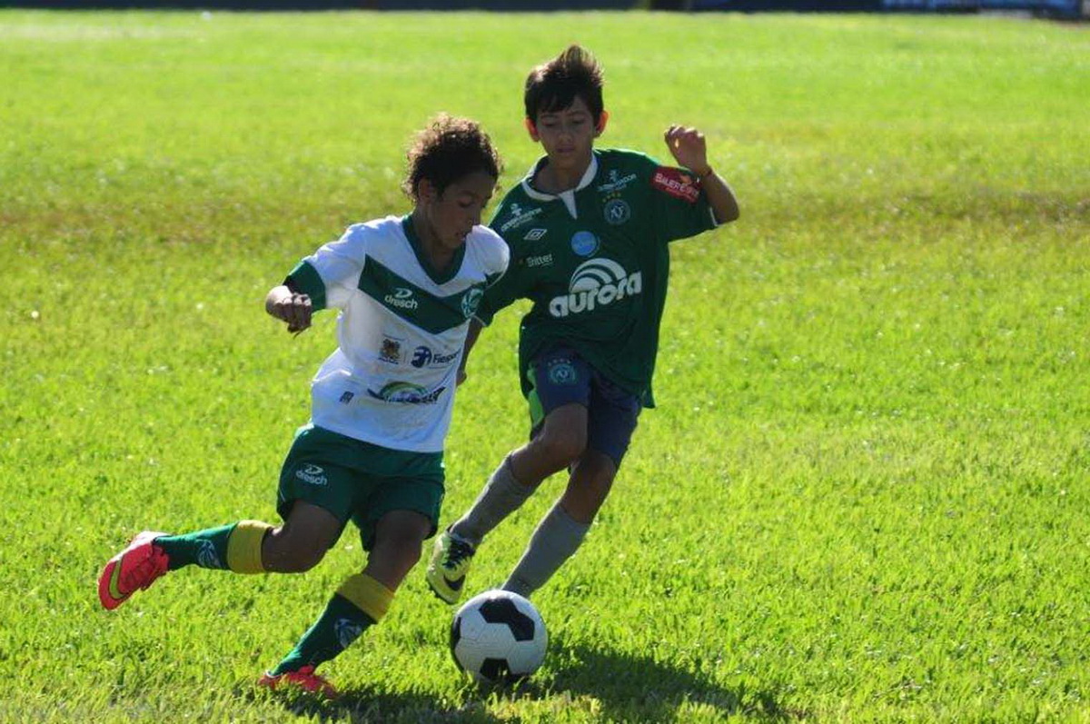 Escola do Ju pode garantir dois títulos na Taça Saudades