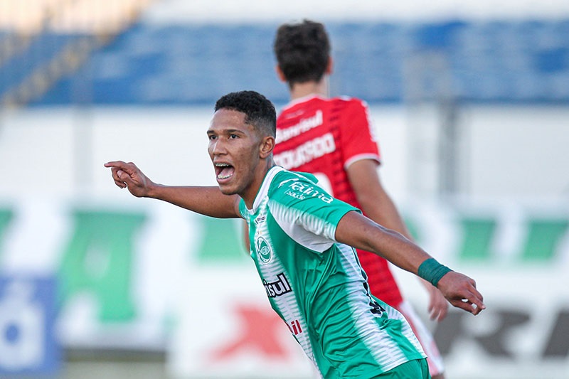 Ju vence o Inter e larga em vantagem na semifinal do Gauchão