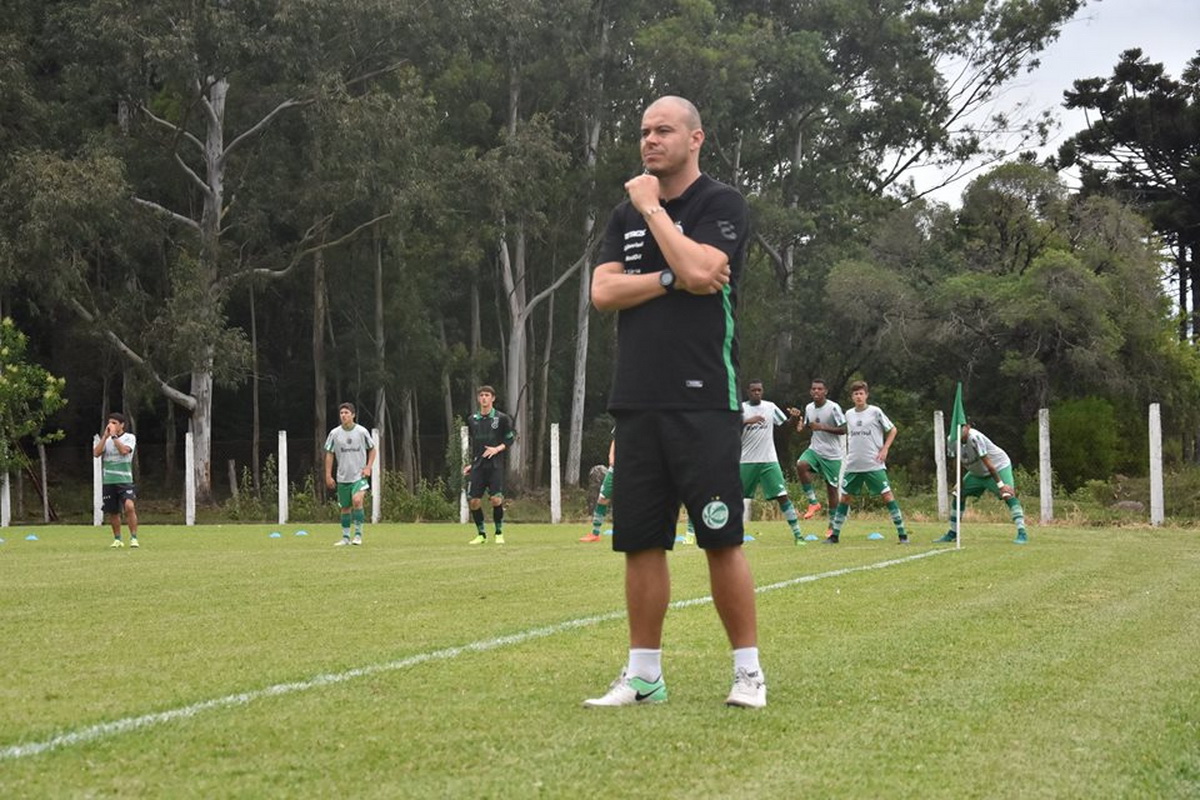 Ju soma quatro pontos na Copa Santiago