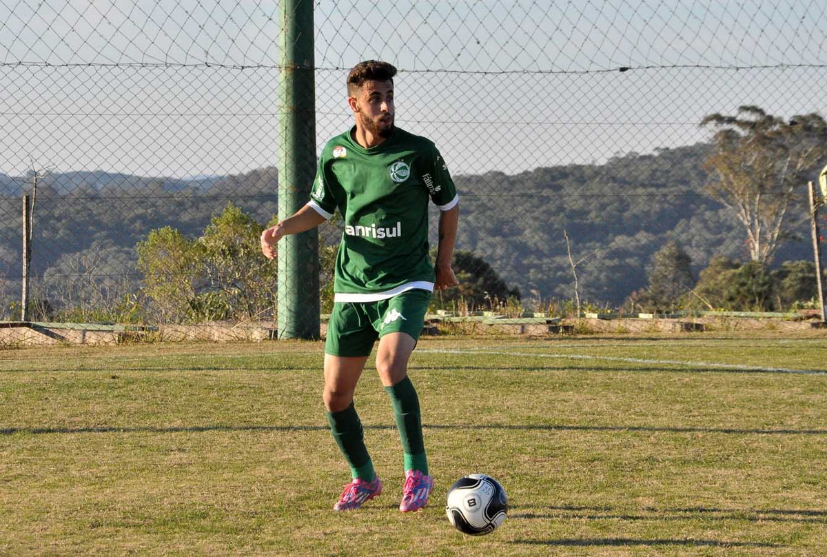Sub-17 vence Lajeadense e sobe na classificação do Gauchão