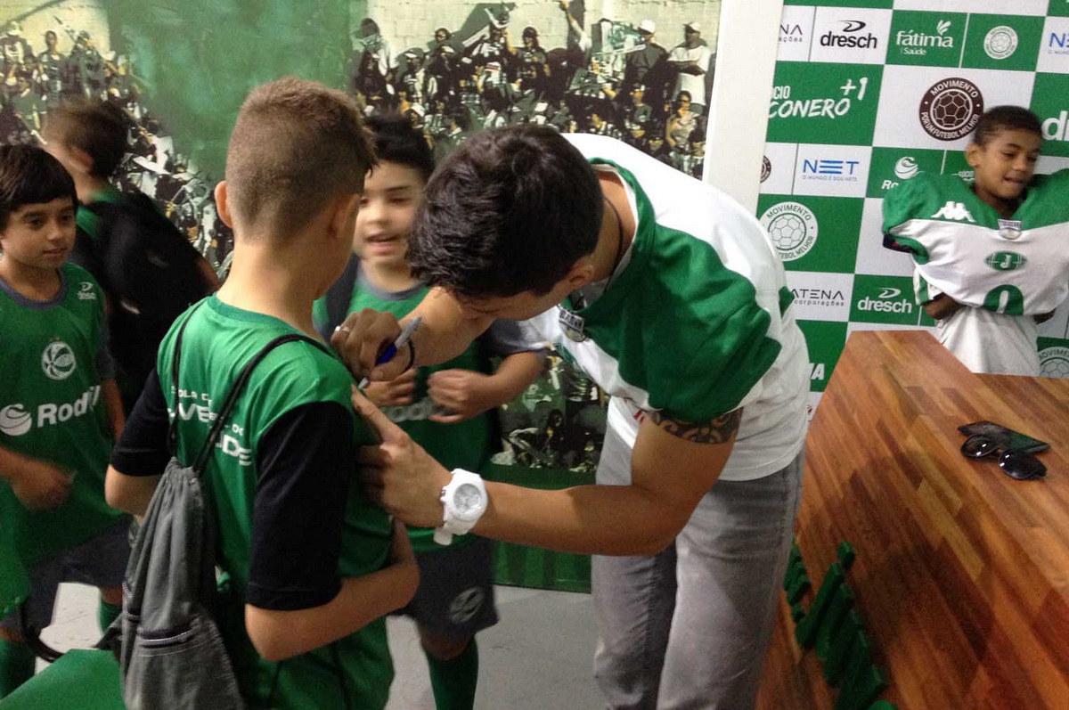 JUVENTUDE F.A. APRESENTA REFORÇO E PROJETOS PARA 2015