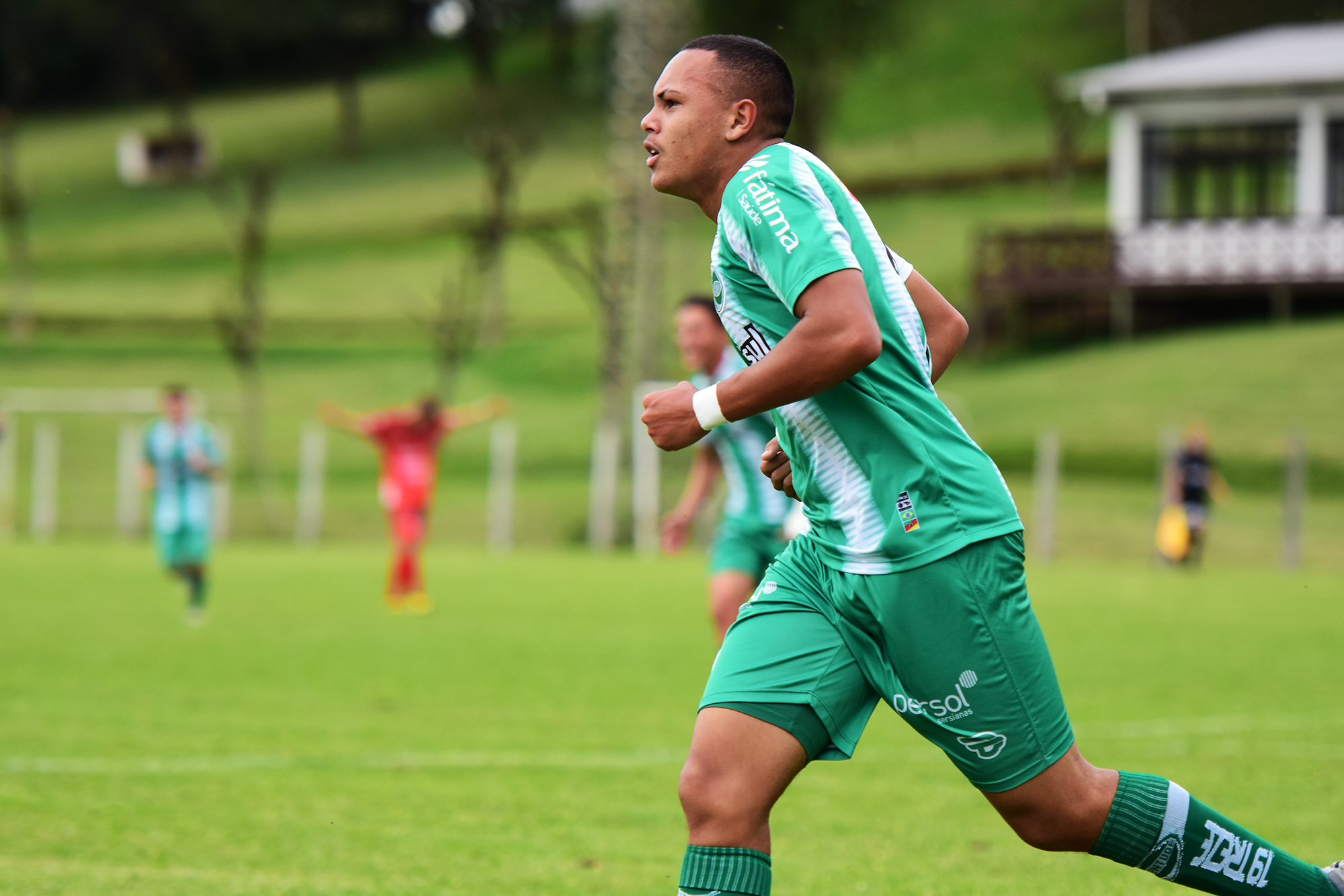 Sub-20 conquista primeira vitória no Estadual