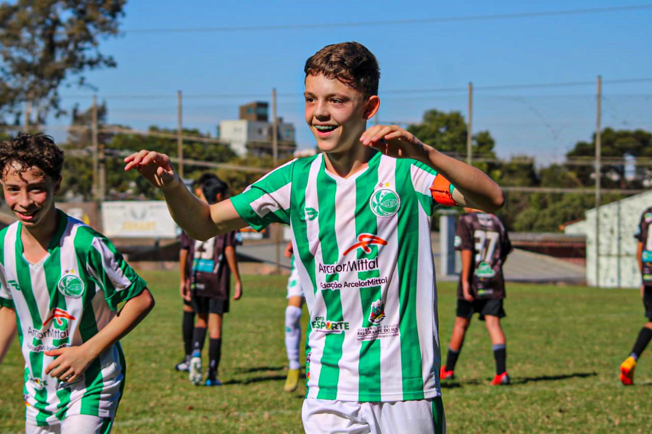 Escola do Juventude conquista resultados positivos no Estadual