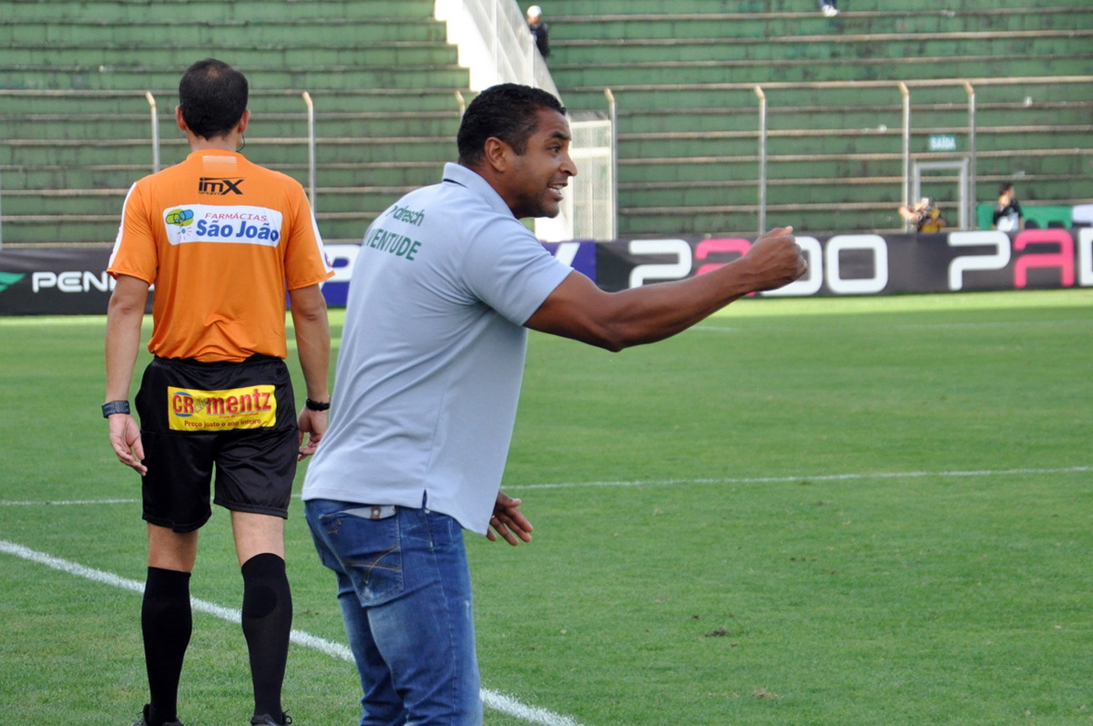 Ju marca primeiro jogo-treino pensando na Série C