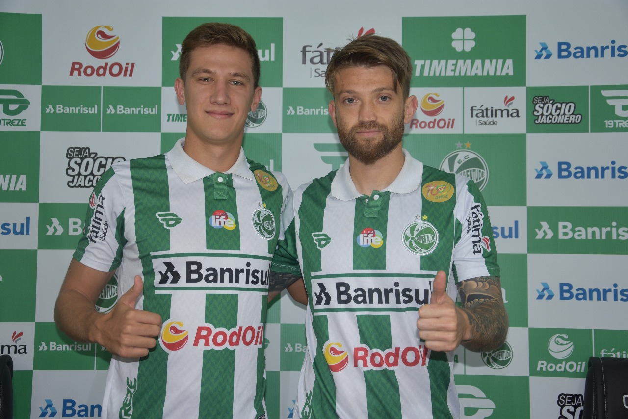 Neuton e Bertotto são apresentados no Verdão