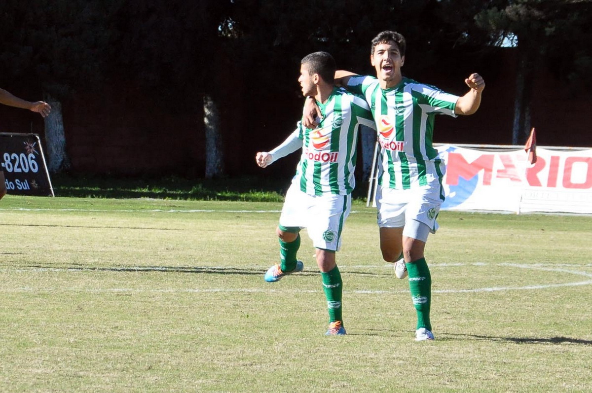Juventude x Marau: serviço de jogo