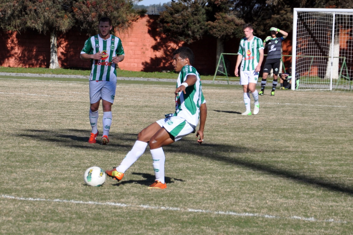 Ju garante classificação na Copa Serrana
