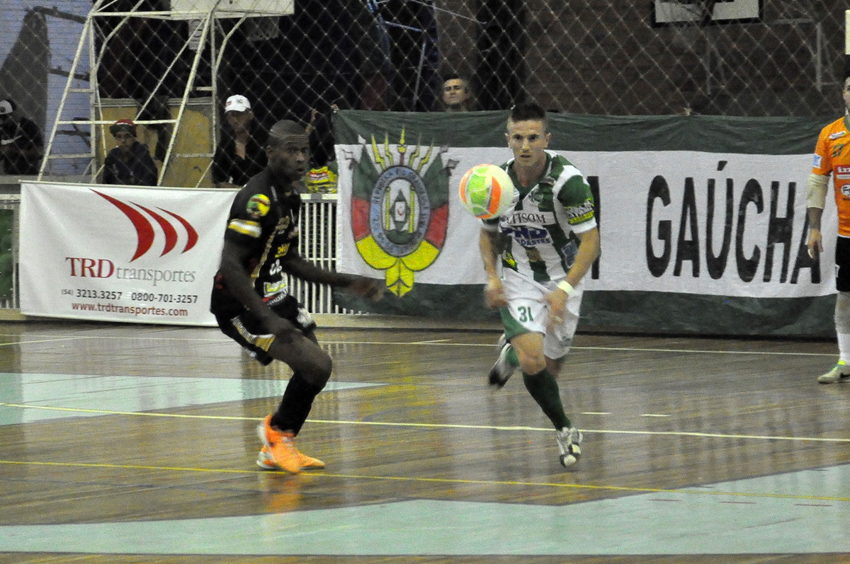 Ju Futsal perde no jogo de ida da final da Série Prata