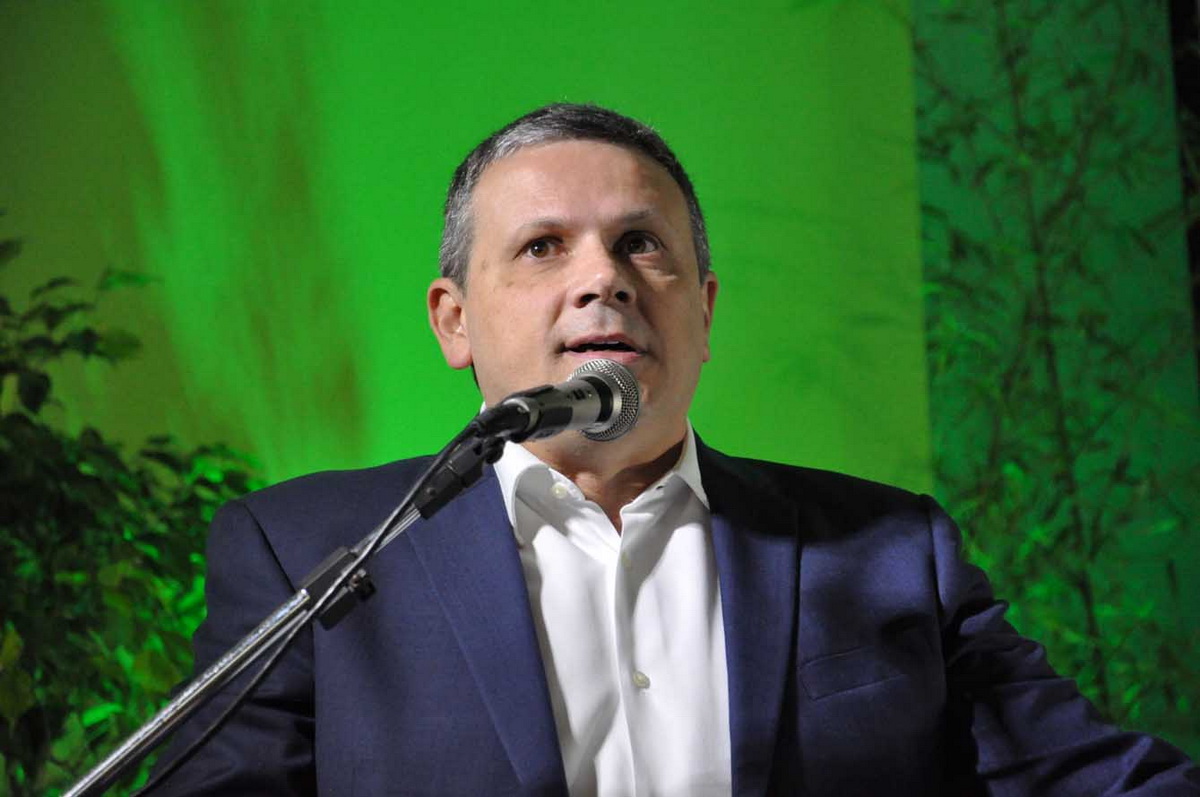 PRESIDENTE ROBERTO TONIETTO PROJETA 2017 PARA O JUVENTUDE