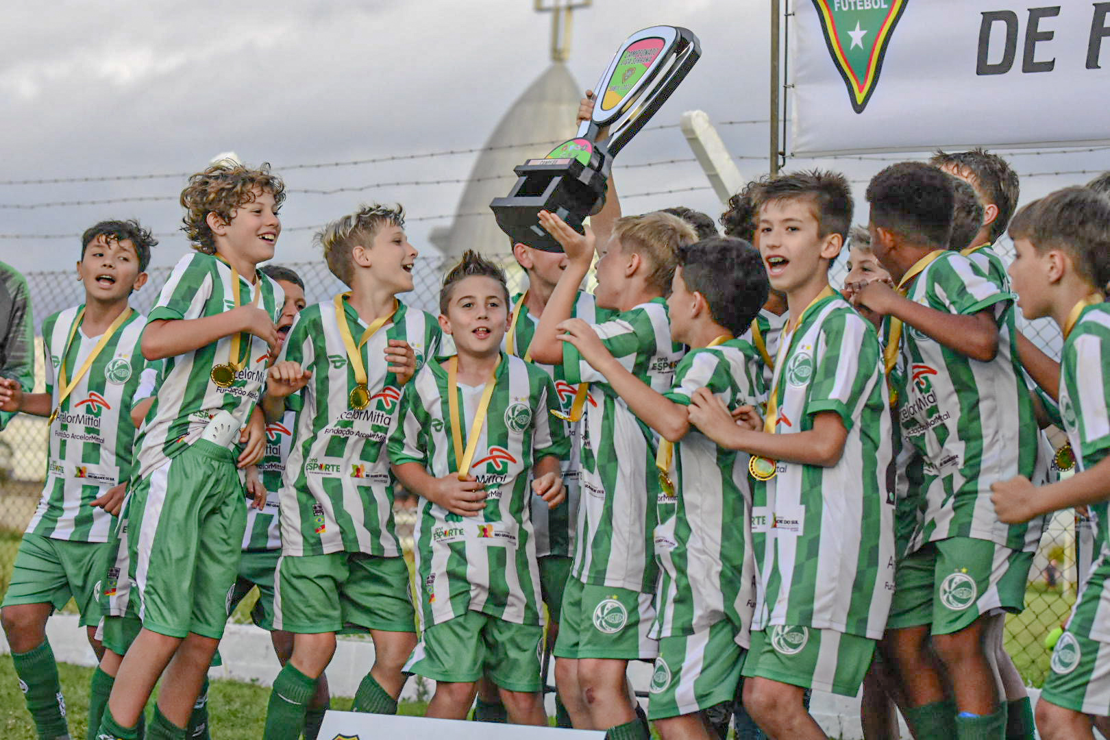 De forma invicta, Sub-11 do Ju conqusita o título da Liga Serrana