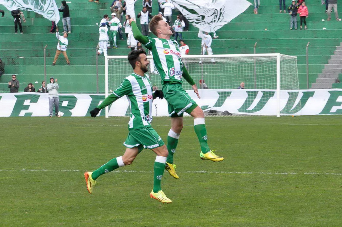 Juventude vence em casa e ingressa no G-4