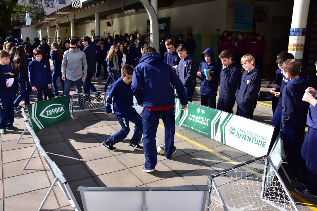 Juventude marca presença na semana do estudante