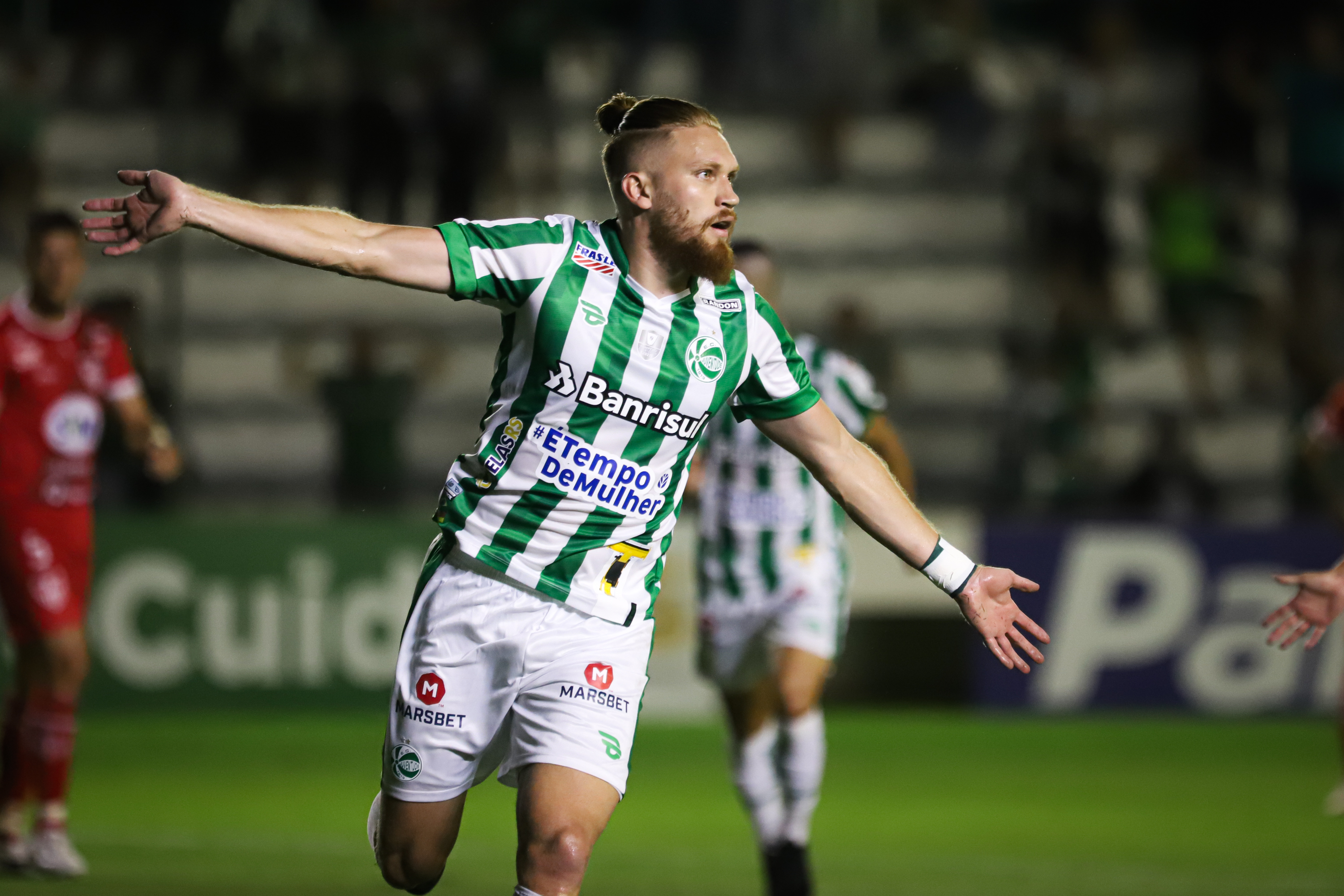 Em noite de golaços, Juventude vence o Guarany, no Jaconi