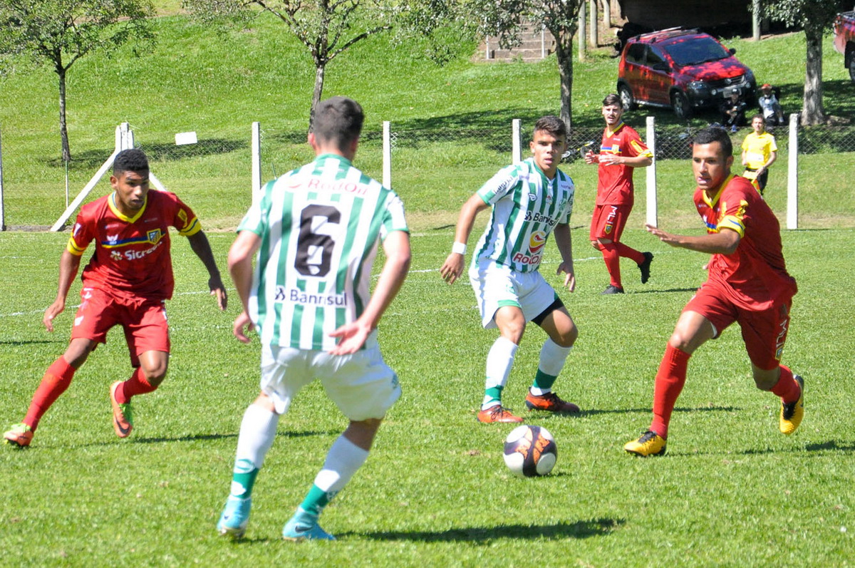 Sub-19 vence na estreia da segunda fase da Copa FGF