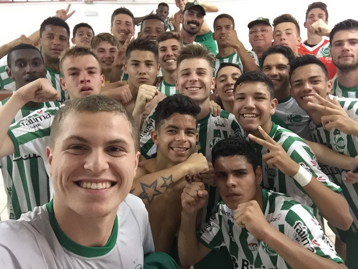 Heroico! Com dois a menos, Ju busca virada e está classificado na Taça BH