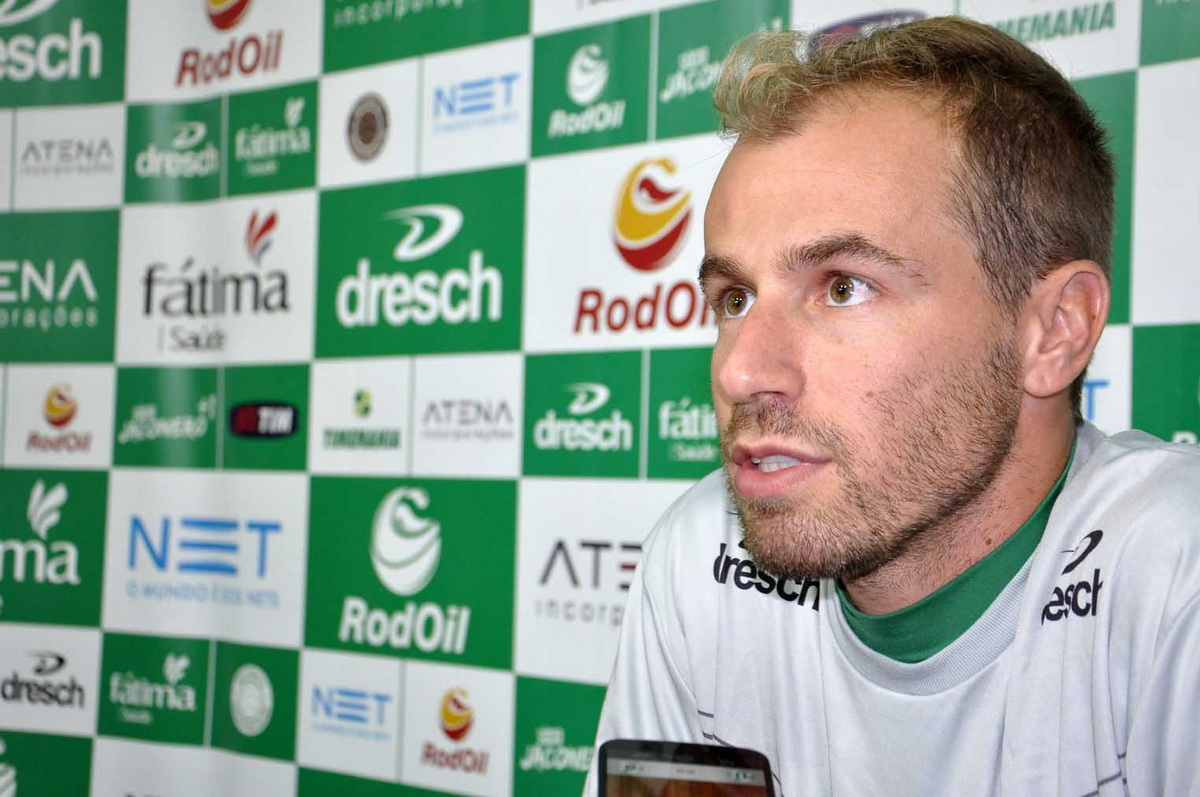 Cassiano Bodini retorna ao Jaconi e reforça o setor ofensivo