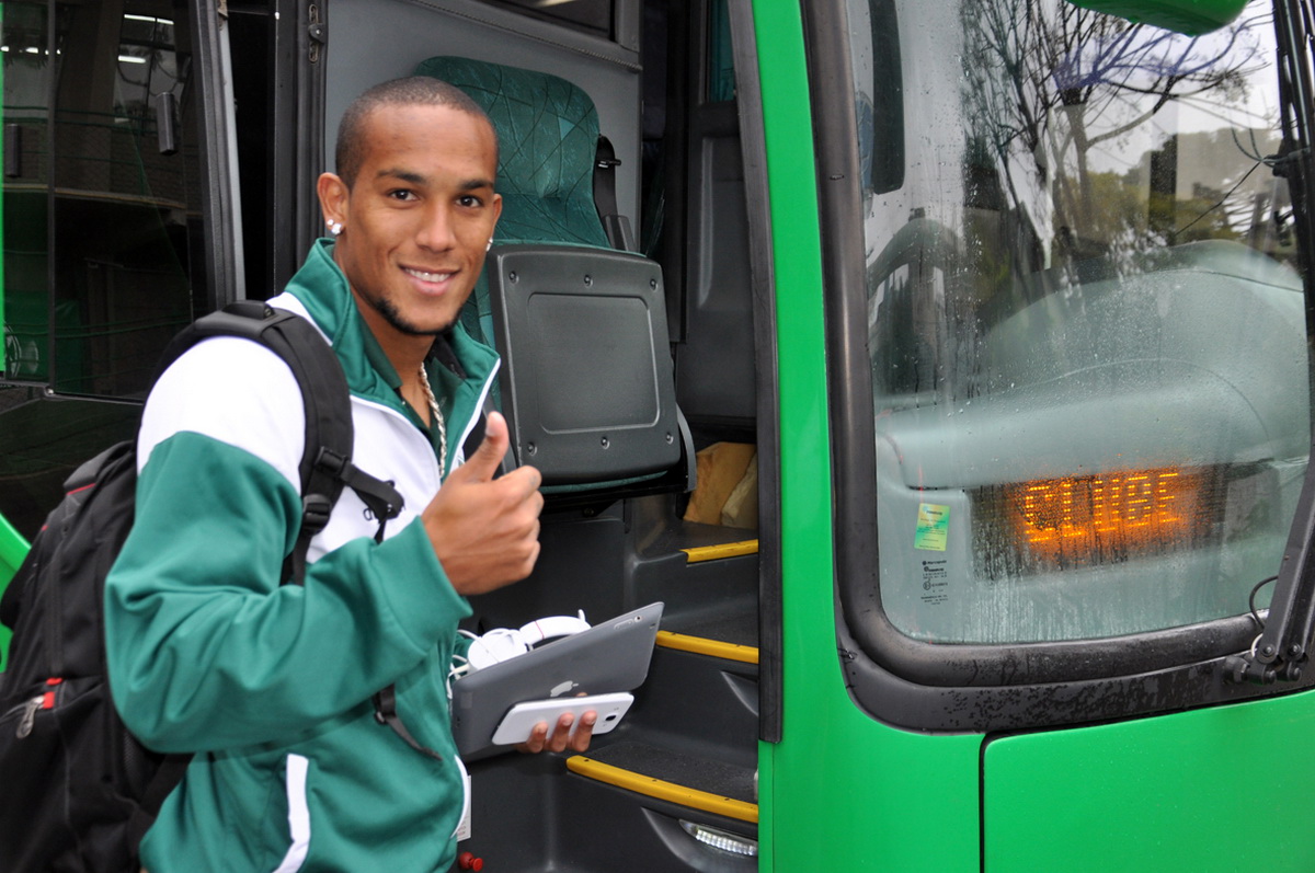 Juventude viaja para o Rio, onde enfrenta o Macaé
