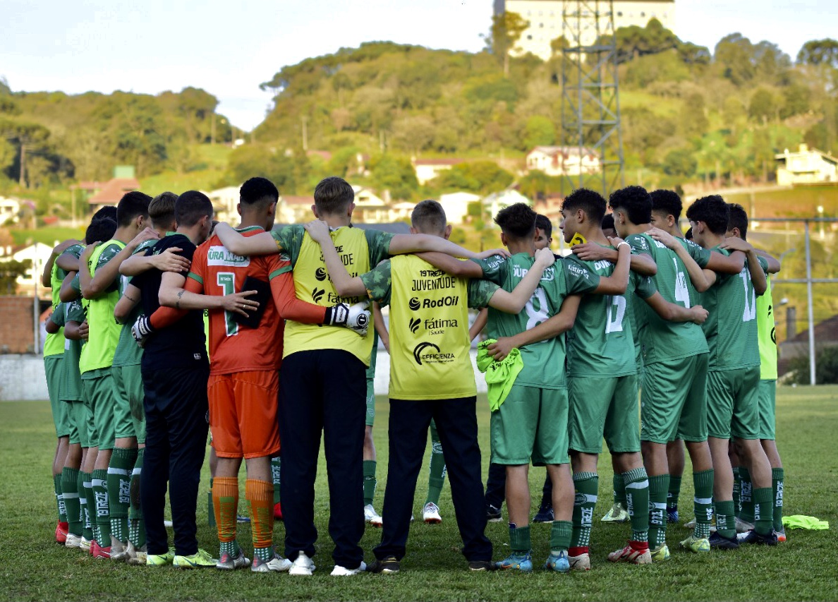 Já classificado, sub-15 é superado pelo Sul-Brasileiro