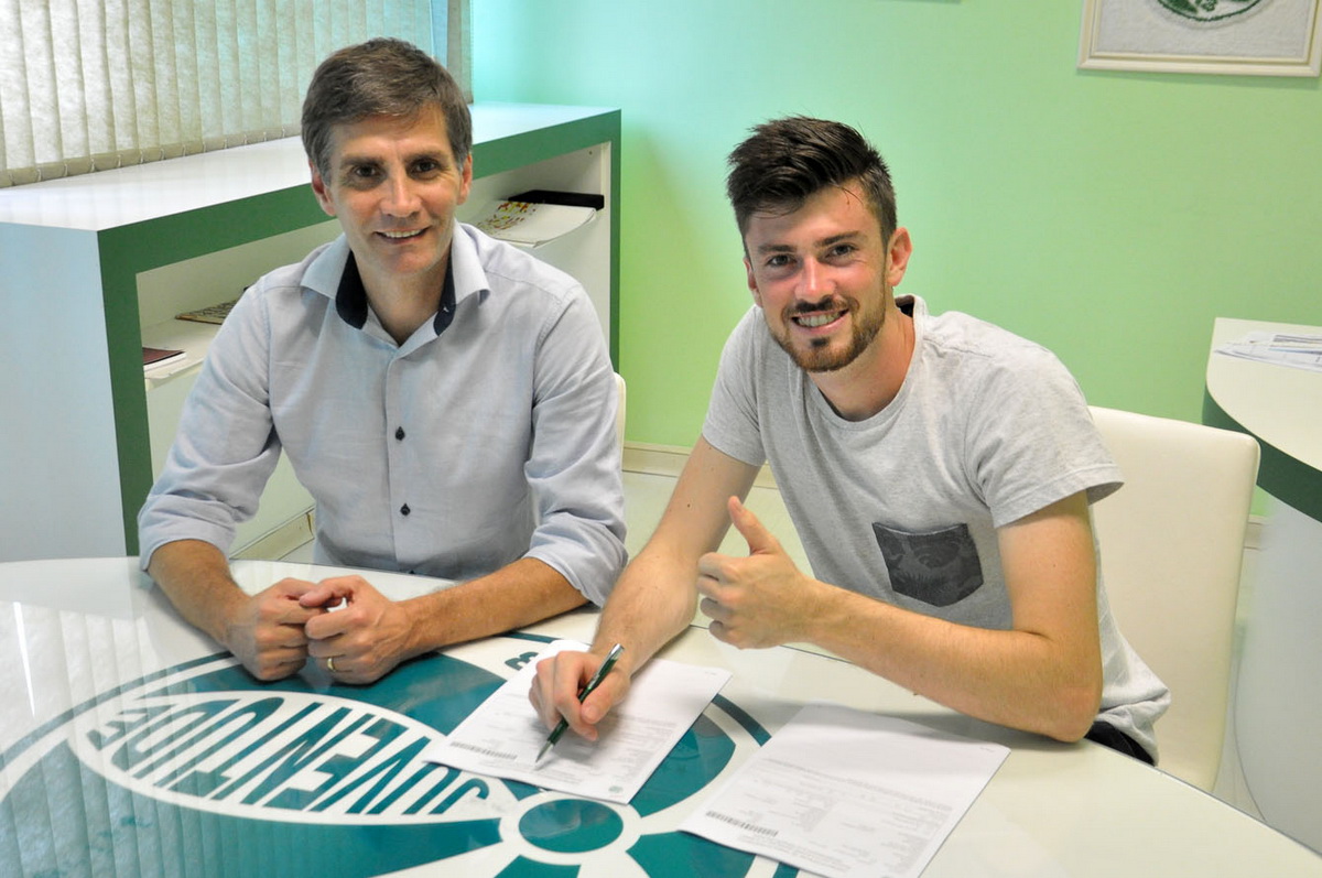 Renovou! Elias assina contrato com o Juventude até 2018