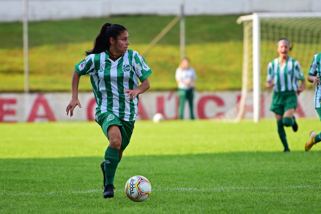 Esmeraldas enfrentam o Elite pelo Gauchão Feminino