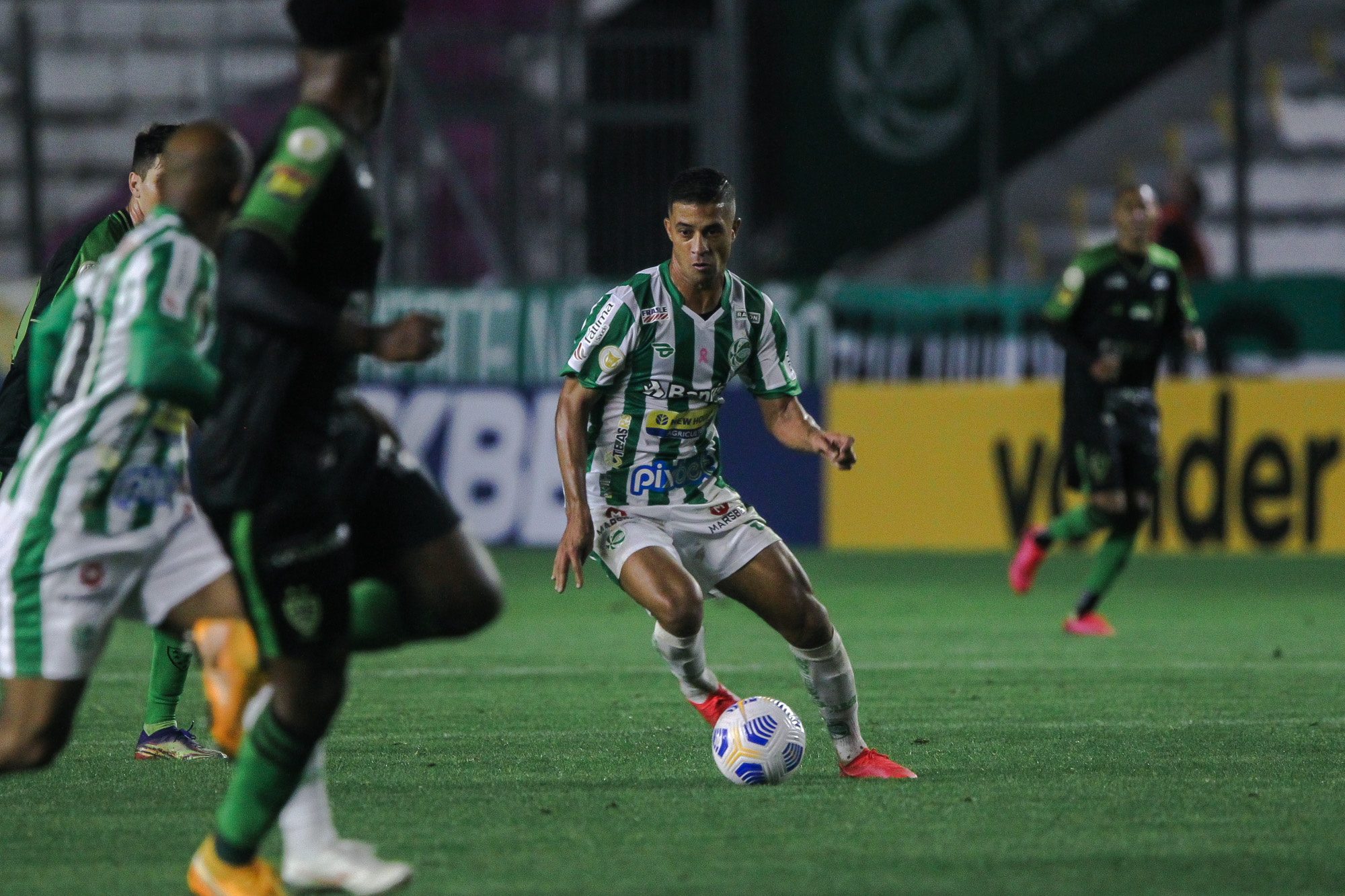 Na volta da torcida ao Jaconi, Juventude fica no empate contra o América
