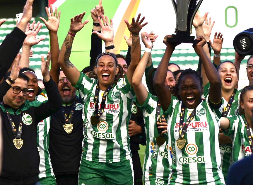 CAMPEÃS! Gurias do Ju conquistam o título do Interior do Gauchão