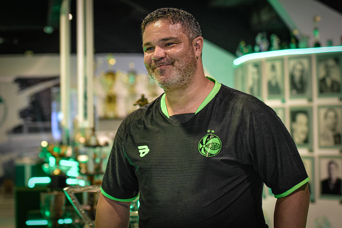 Na estreia do quadro “Honrou o Manto”, ex-goleiro Diego relembra sua trajetória no Juventude