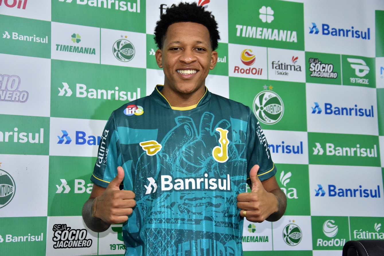 Gustavo Bochecha é o novo reforço Alviverde