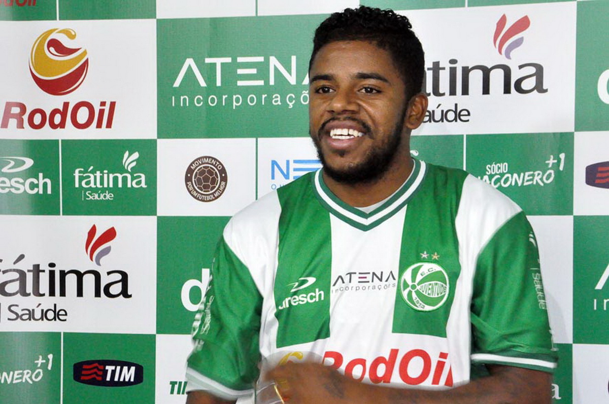 Atacante Jô é o novo reforço do Juventude