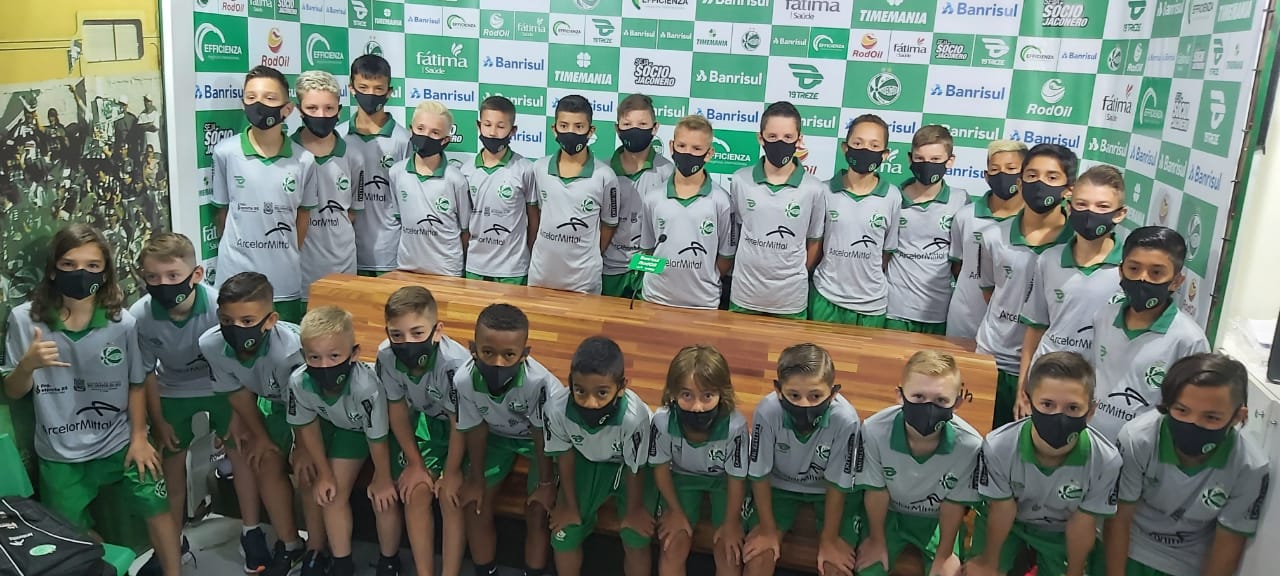 Escola de Futebol participa da competição Super Liga em Santa Catarina organizada pela BG Kids
