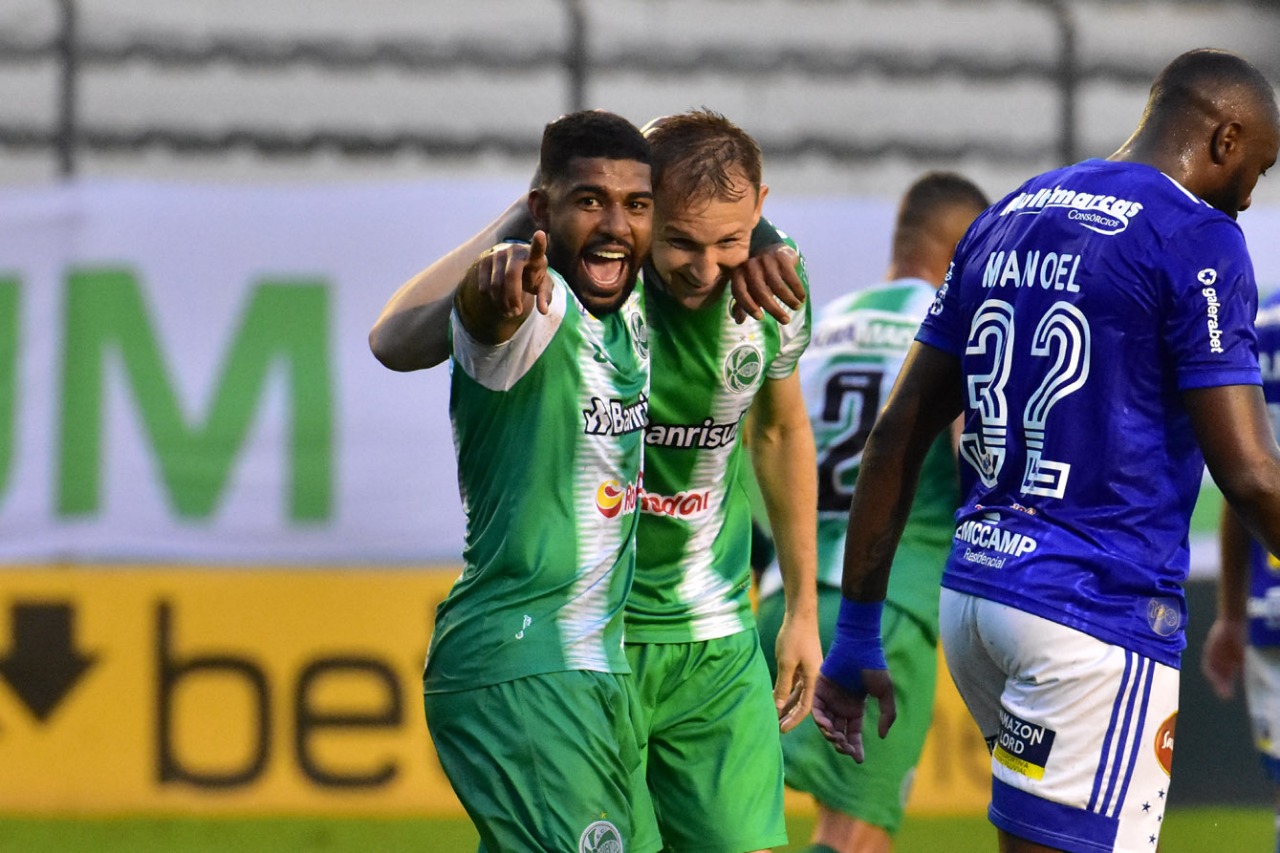 De volta ao G4! Ju bate o Cruzeiro e segue firme na busca pelo acesso 