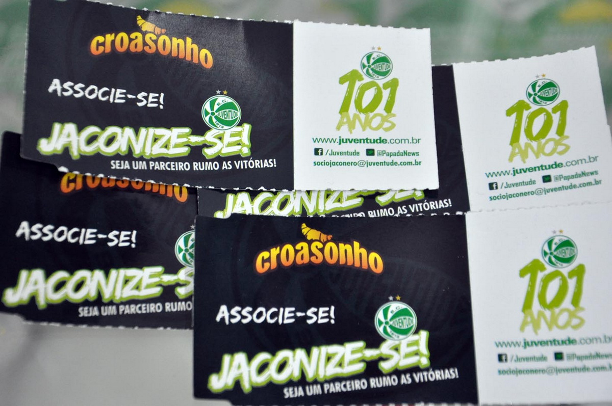 Juventude cumpre rigorosamente a lei da meia-entrada