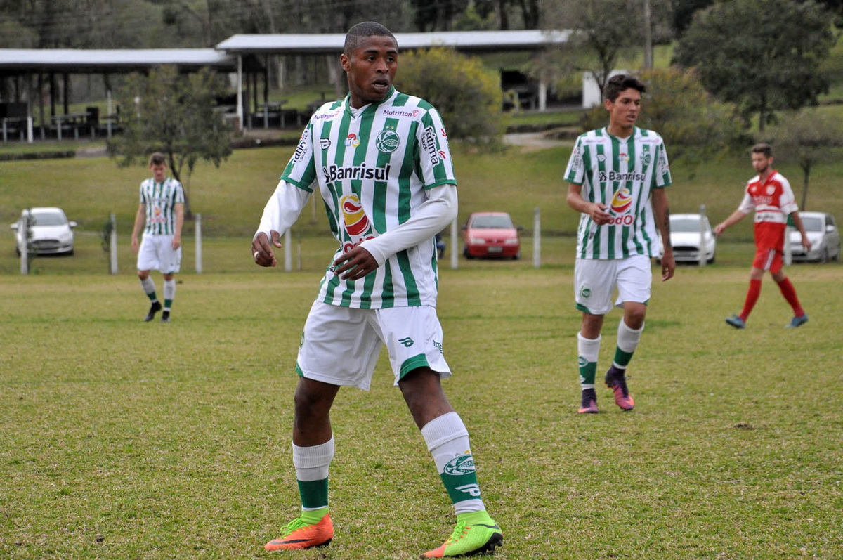 Copa Sub-19: Ju vence e se reaproxima da liderança