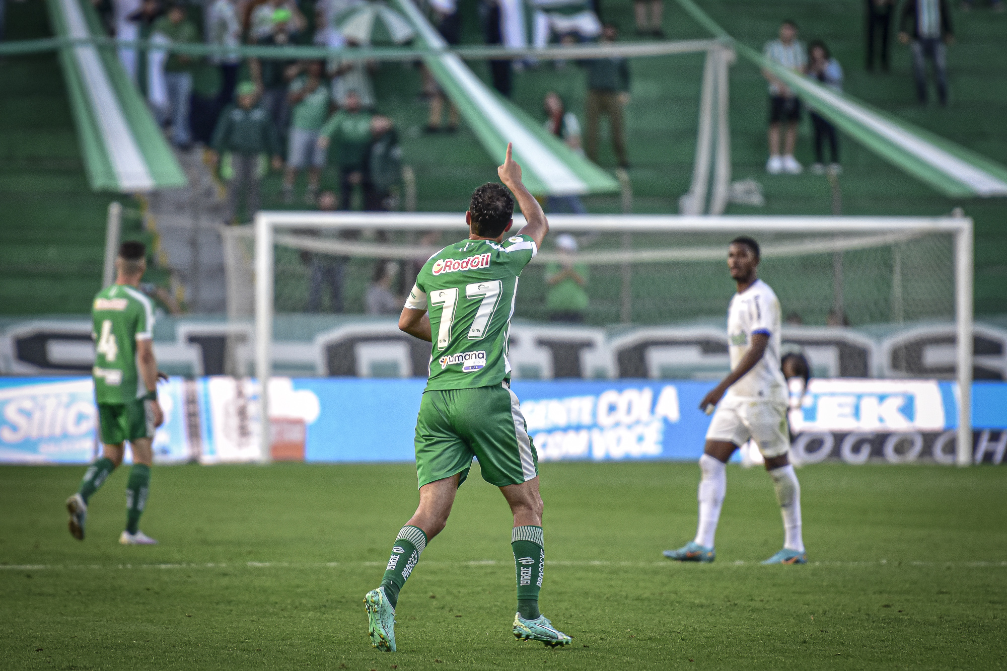 Sob a batuta do maestro Nenê, Ju vence a quarta consecutiva na Série B