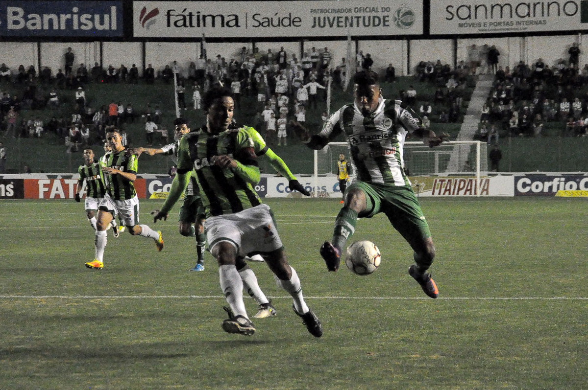 Juventude perde para o América no Jaconi