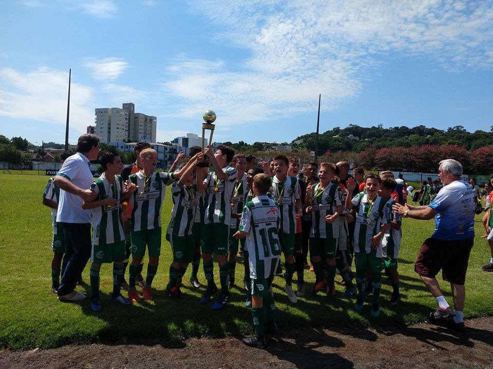Juventude sub-13 é campeão da Copa Maravilha
