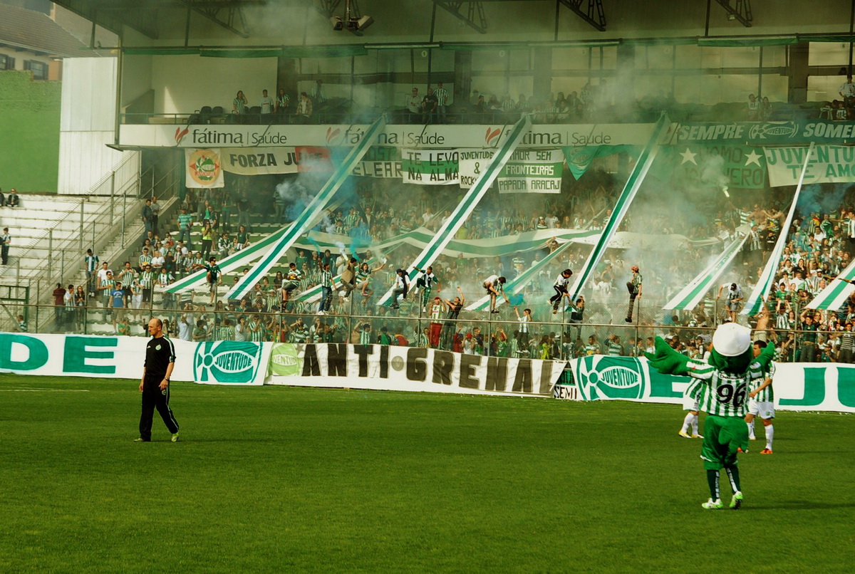 Juventude x Novo Hamburgo: serviço de jogo