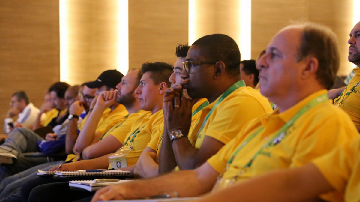 Josué Romero, Analista de Desempenho do Ju, participa de curso na CBF